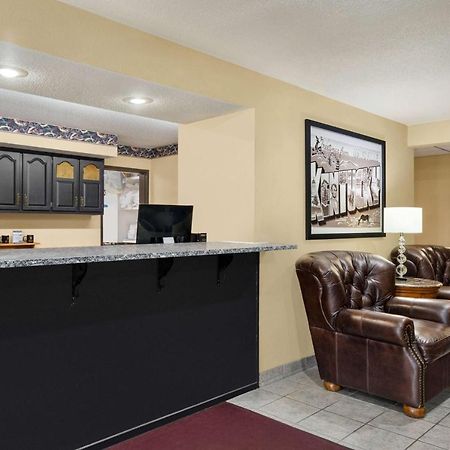 Super 8 By Wyndham Maysville Ky Exterior photo